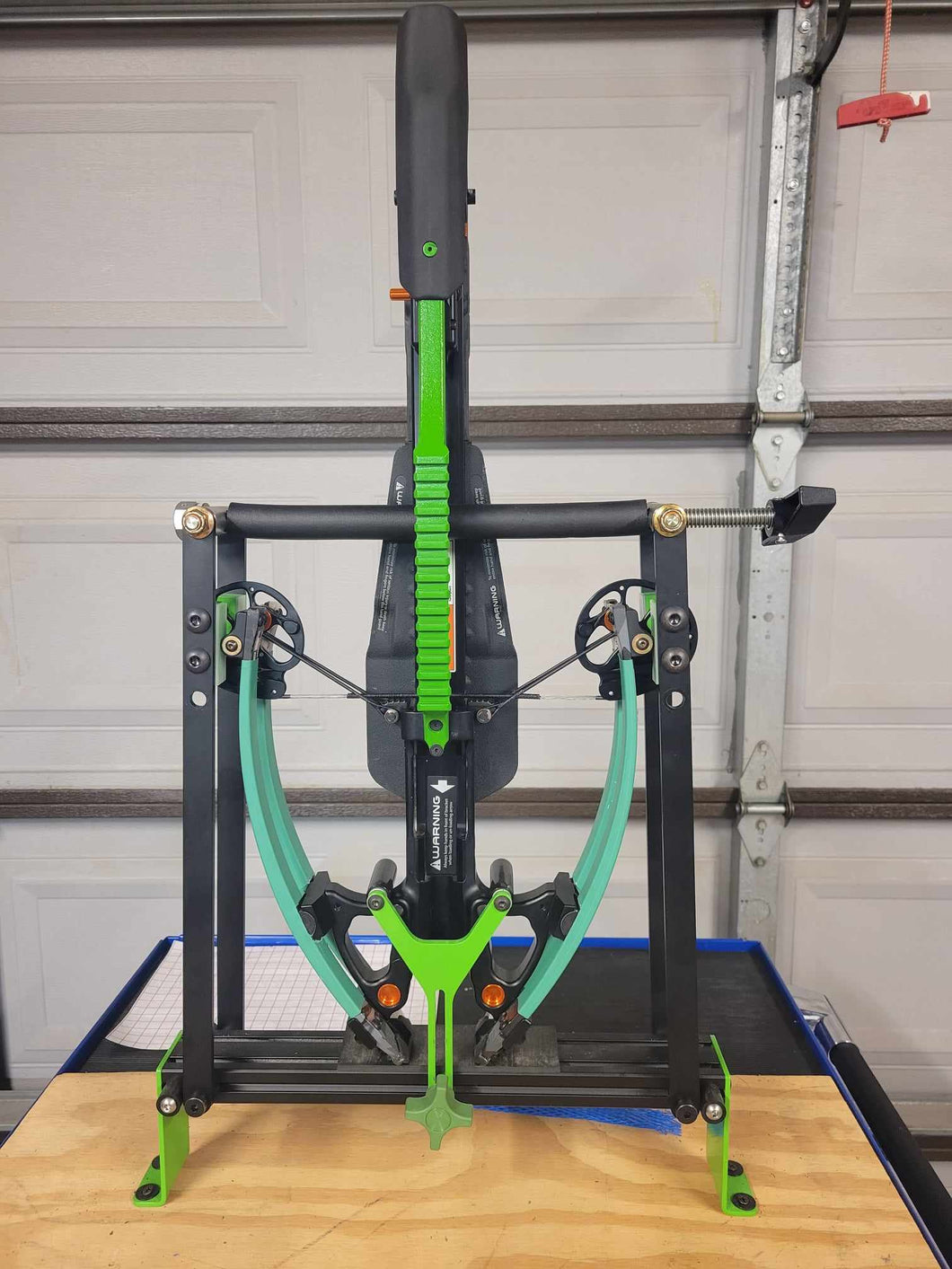 Benchtop Press for Ravin Crossbow